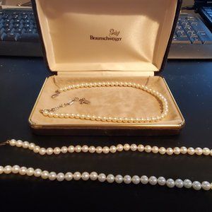 Pearl Necklaces (2)